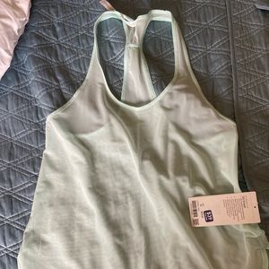 NWT lululemon 105 Top